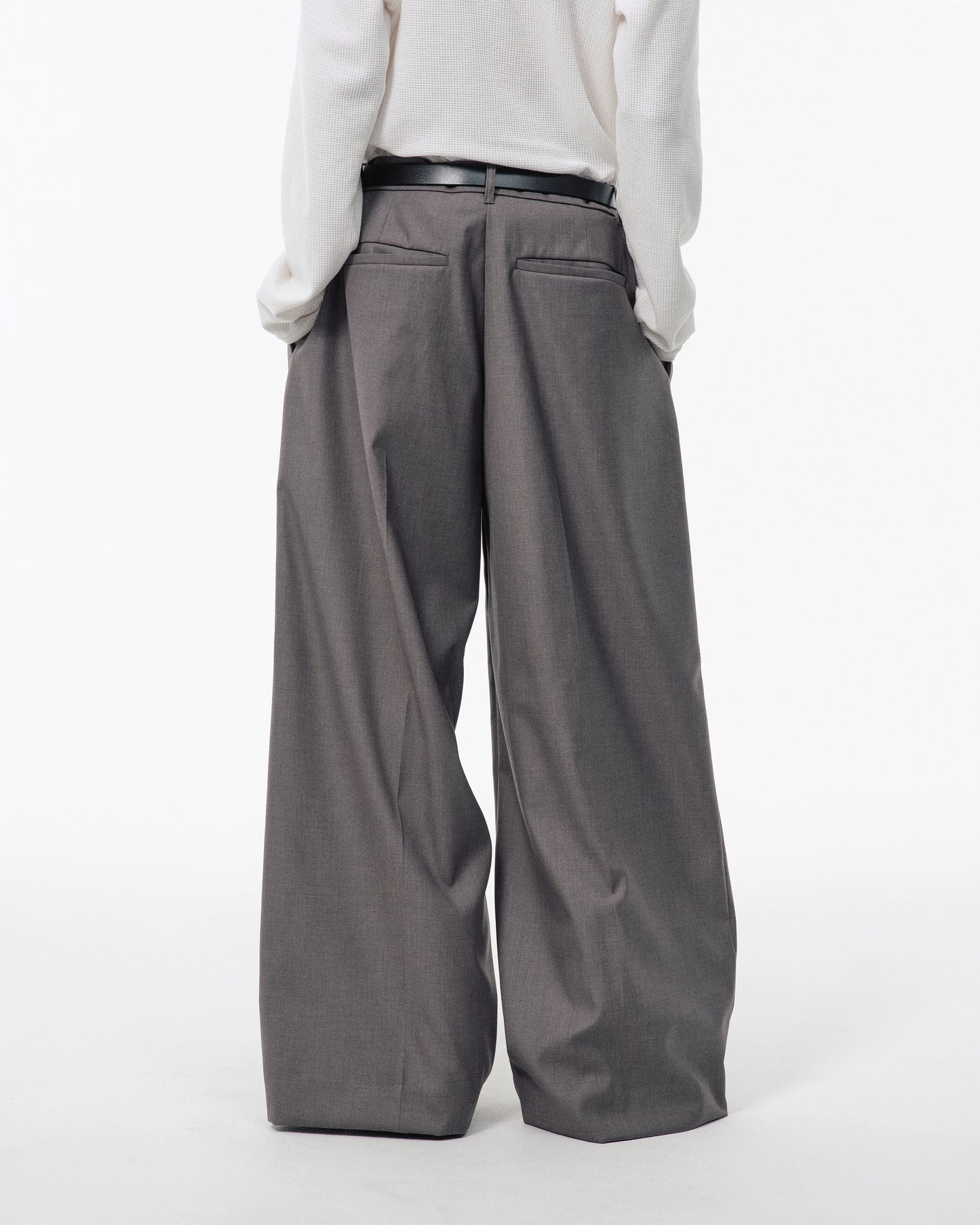 3 TUCK WIDE BAGGY SLACKS
