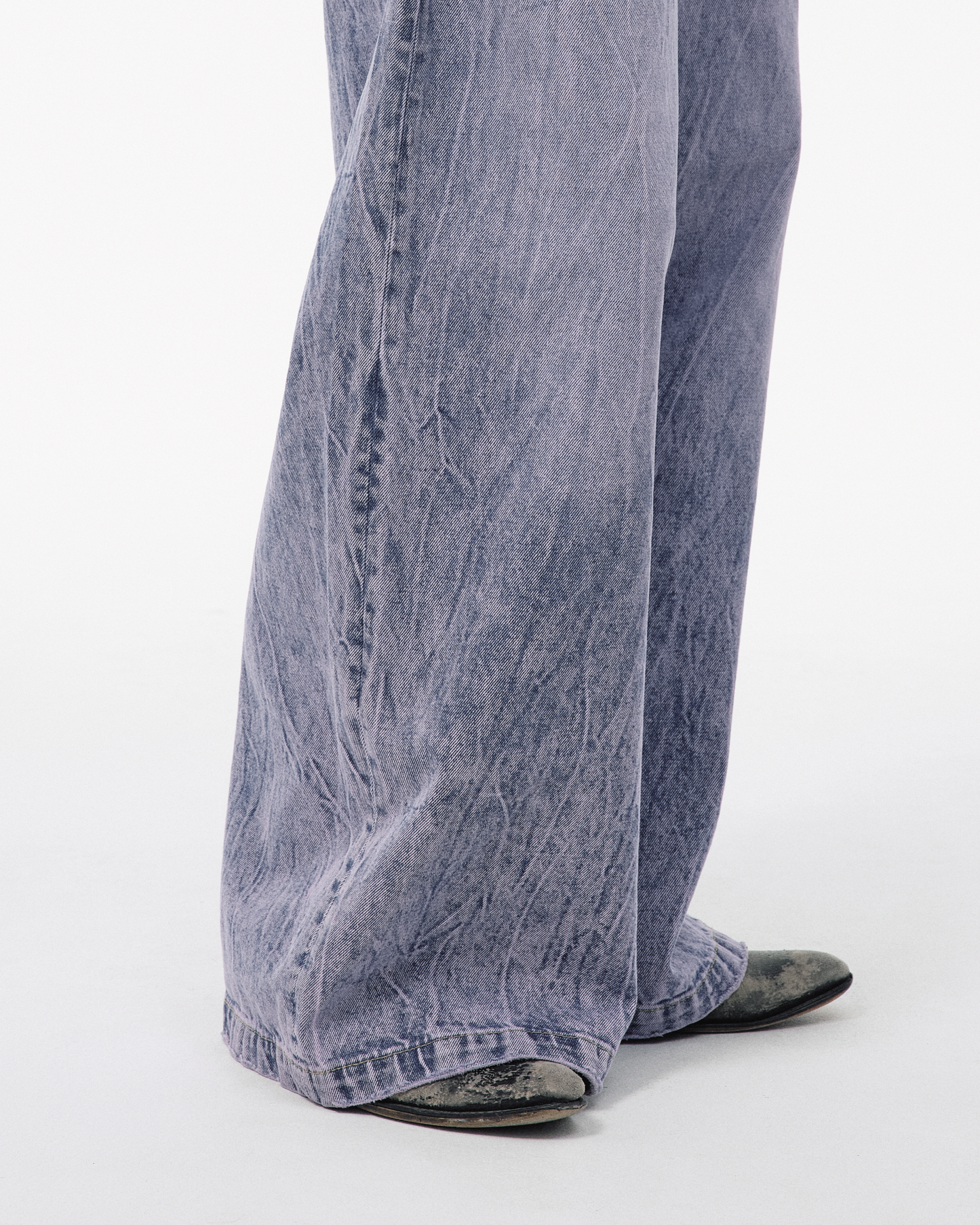 CRACKED CHEMICAL-WASHED WIDE BAGGY JEANS
