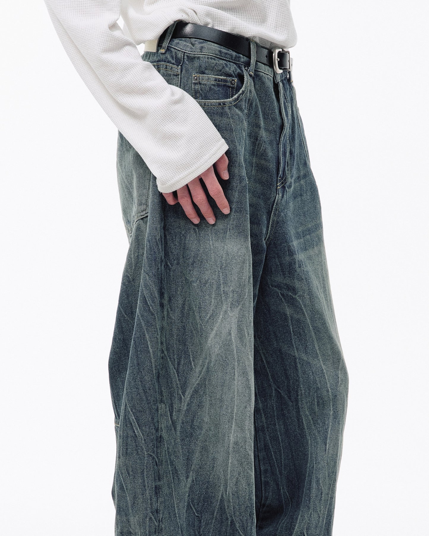 CRACKED CHEMICAL-WASHED WIDE BAGGY JEANS