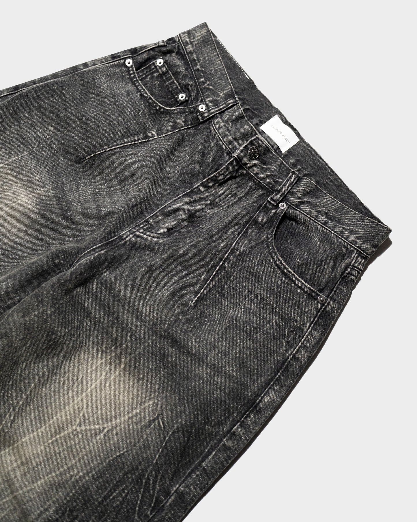 CRACKED CHEMICAL-WASHED WIDE BAGGY JEANS