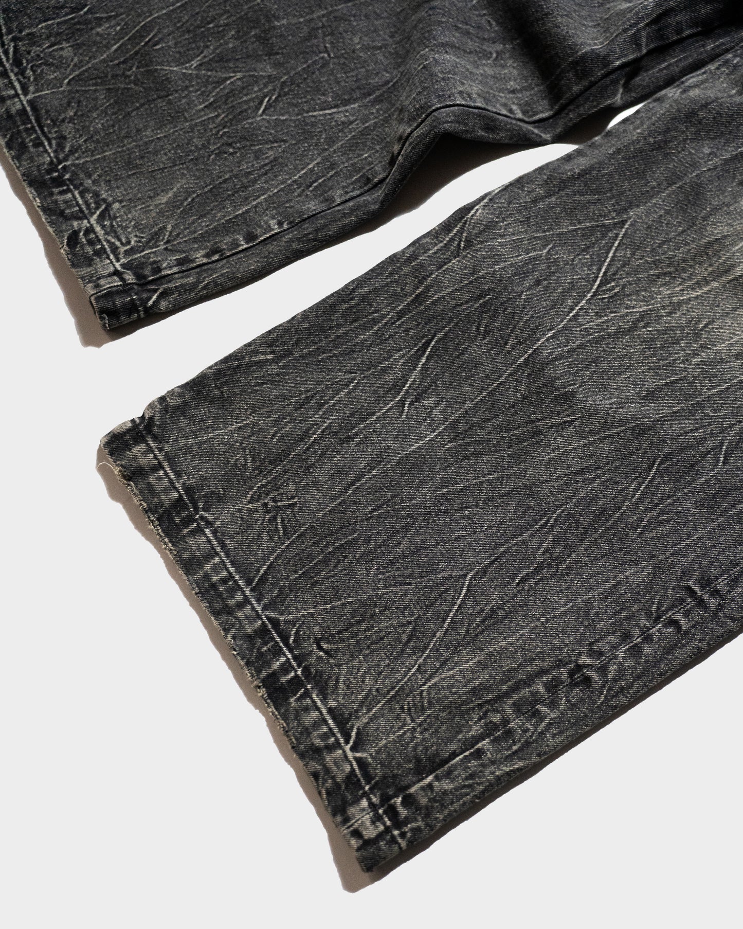 CRACKED CHEMICAL-WASHED WIDE BAGGY JEANS