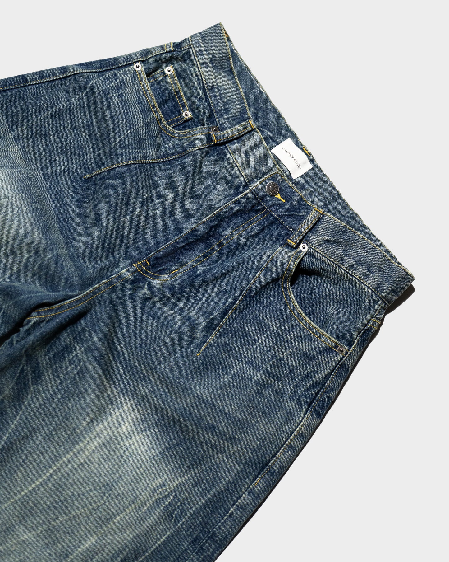 CRACKED CHEMICAL-WASHED WIDE BAGGY JEANS