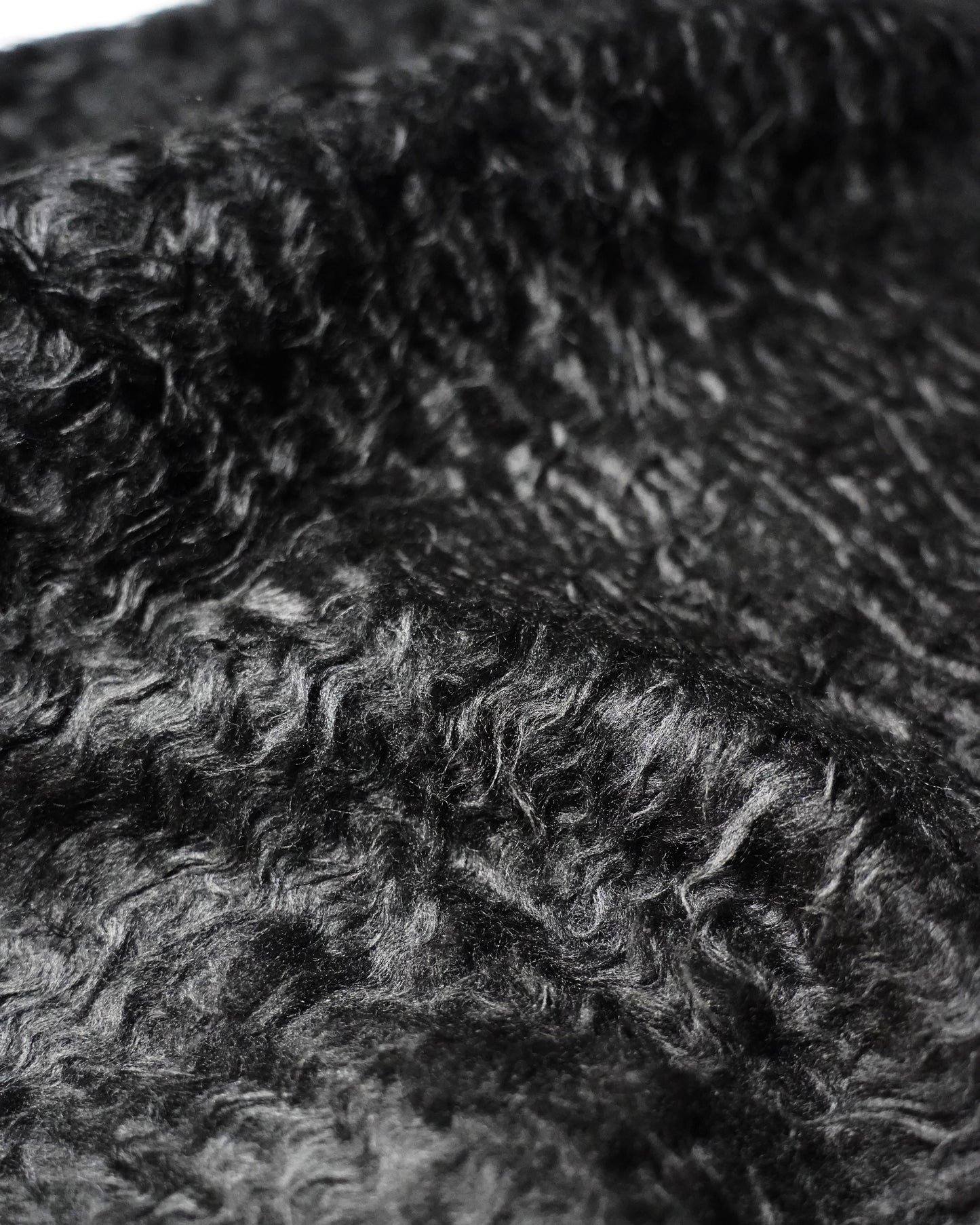 MOHAIR TOUCH SUPER SHAGGY PULLOVER