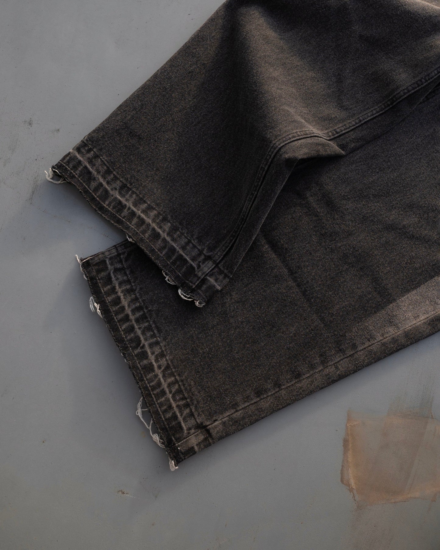 fade blast semi-baggy denim