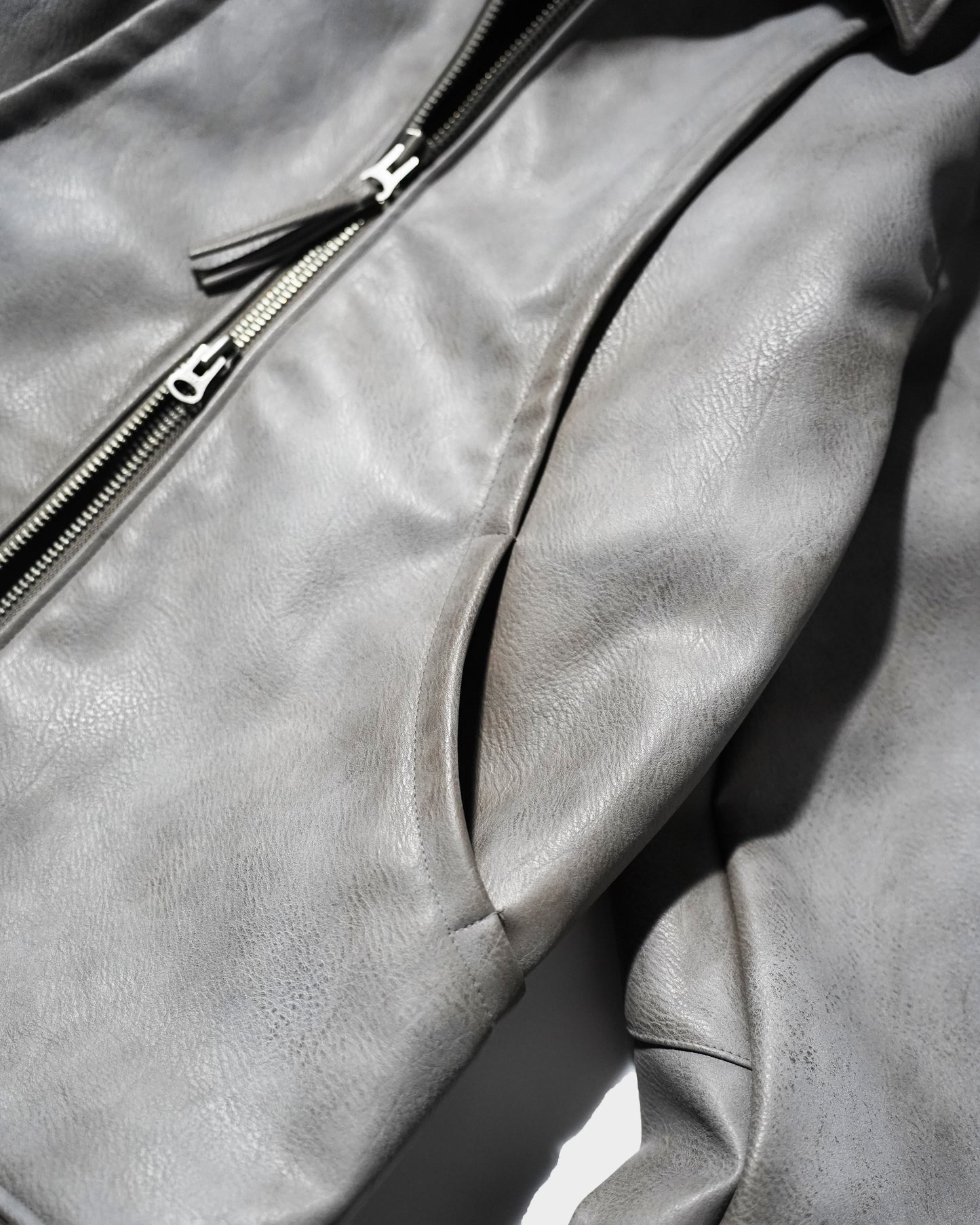 FADED SHORT LENGTH PU-LEATHER JACKET