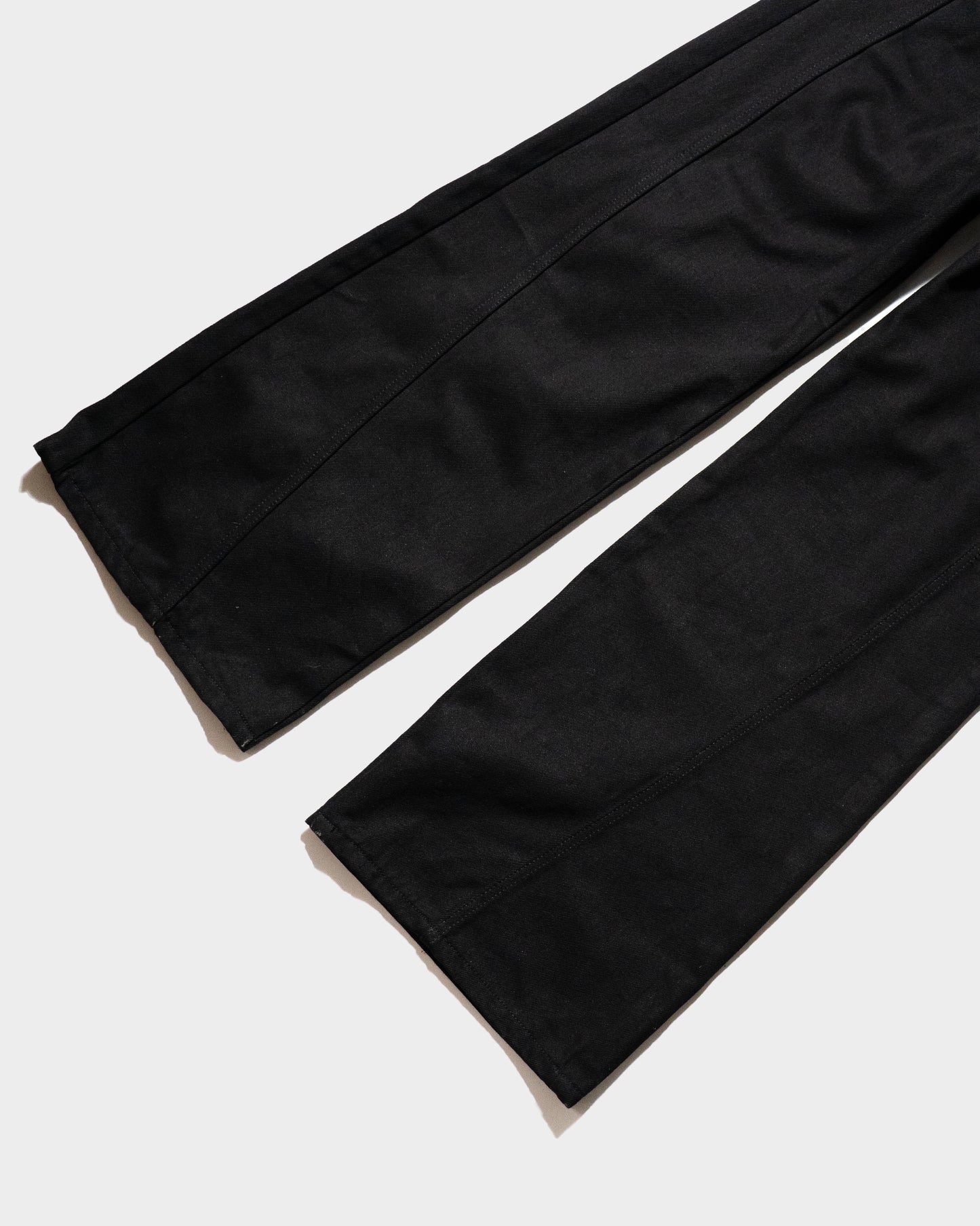 SIDE SEEM BOOTS CUT RIGID JEANS