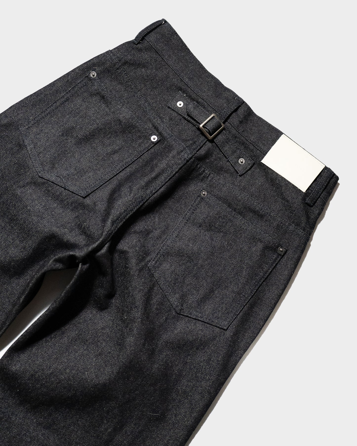 SIDE SEEM BOOTS CUT RIGID JEANS