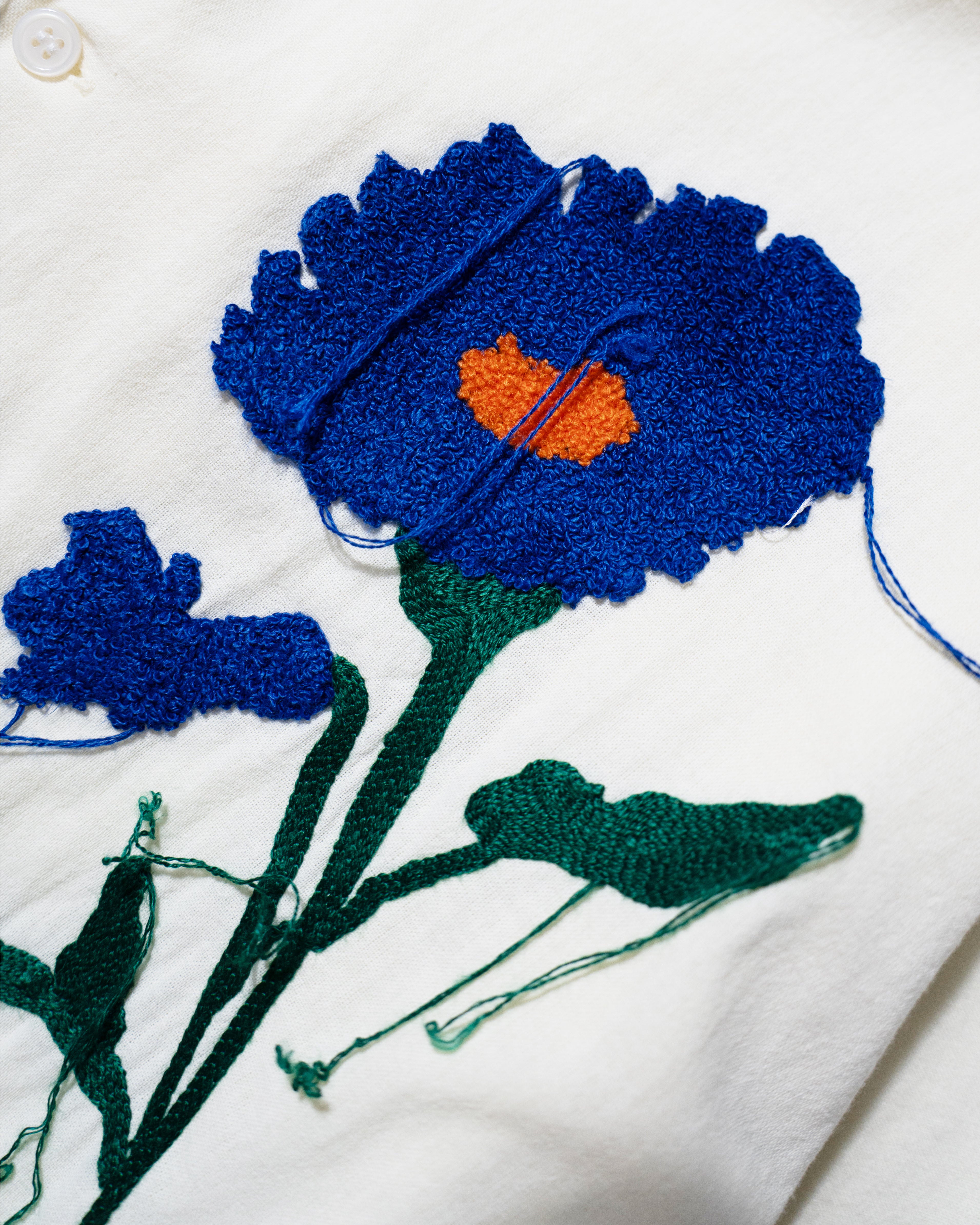 FLOWER EMBROIDERY SAGARA H/S SHIRT – CAMPHOR WOOD - OFFICIAL