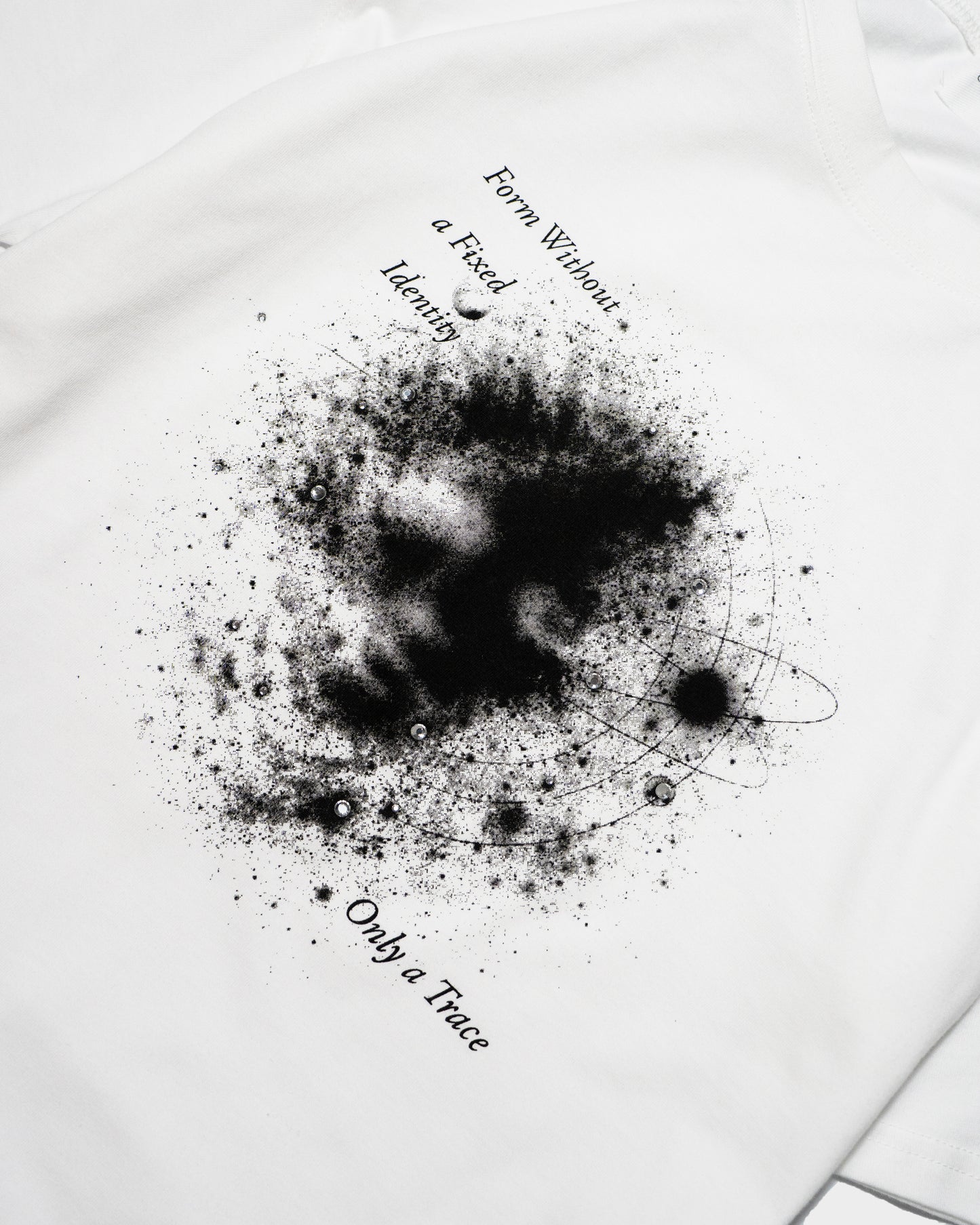 GRAPHIC SPACE RHINESTONE TEE