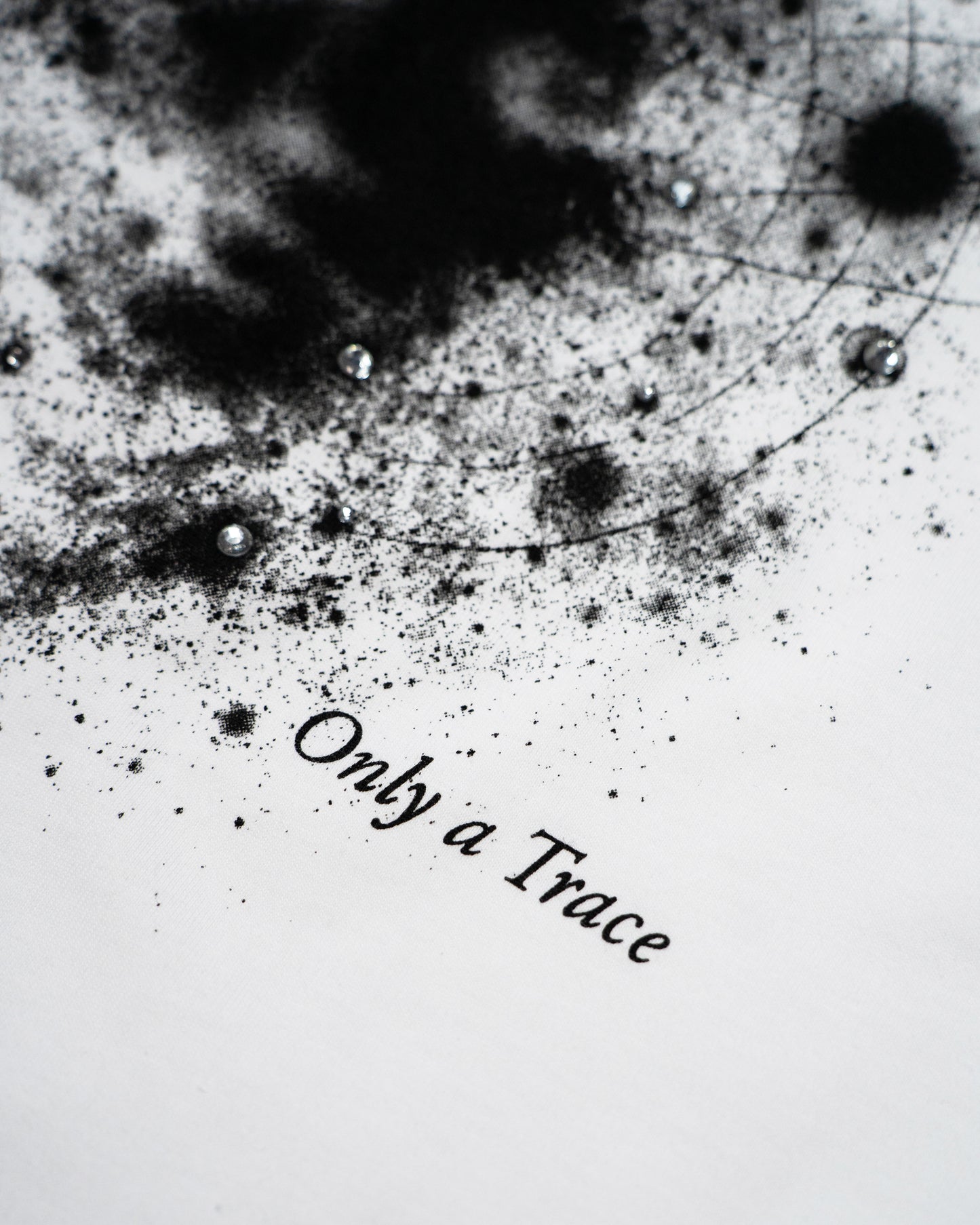 GRAPHIC SPACE RHINESTONE TEE