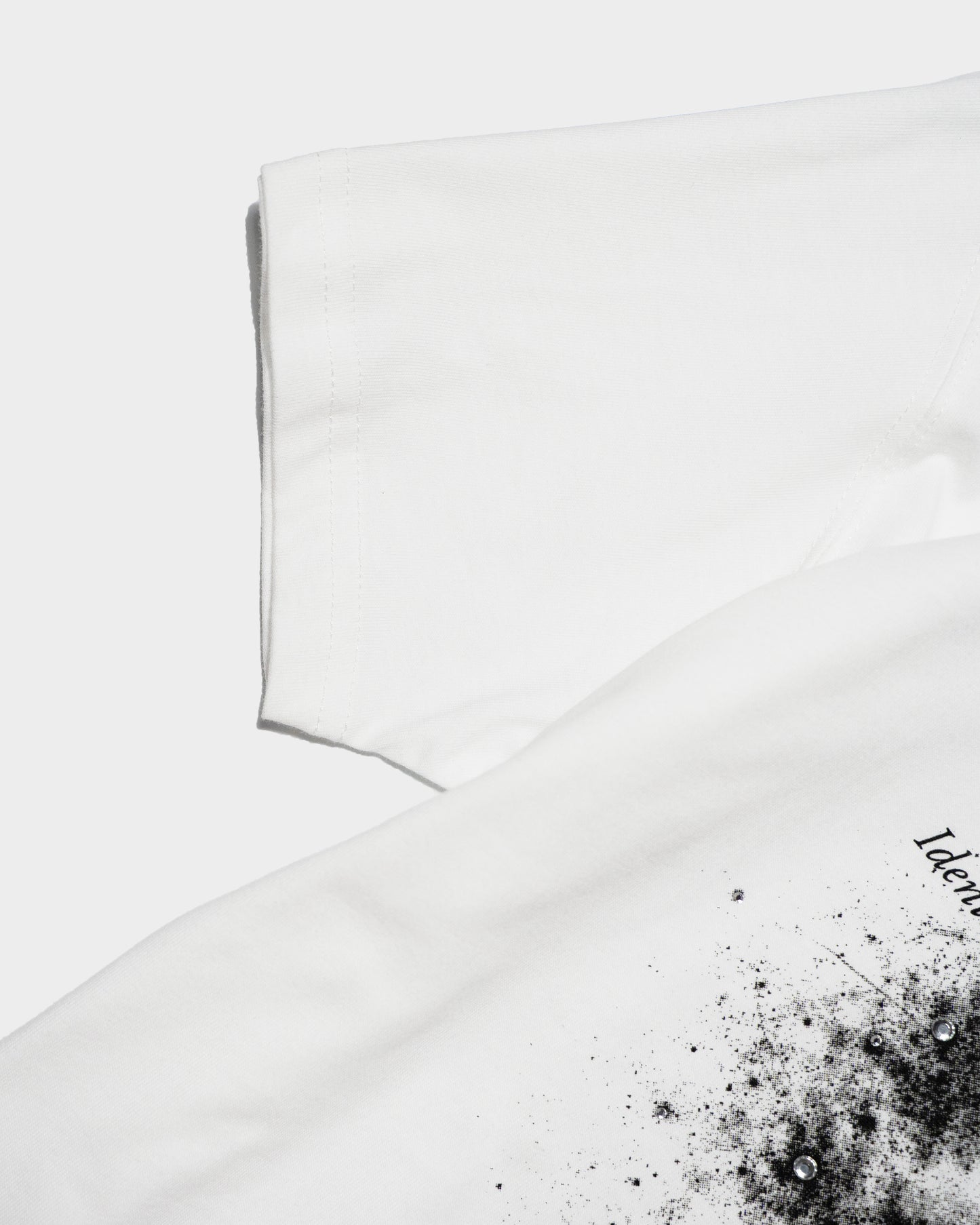 GRAPHIC SPACE RHINESTONE TEE
