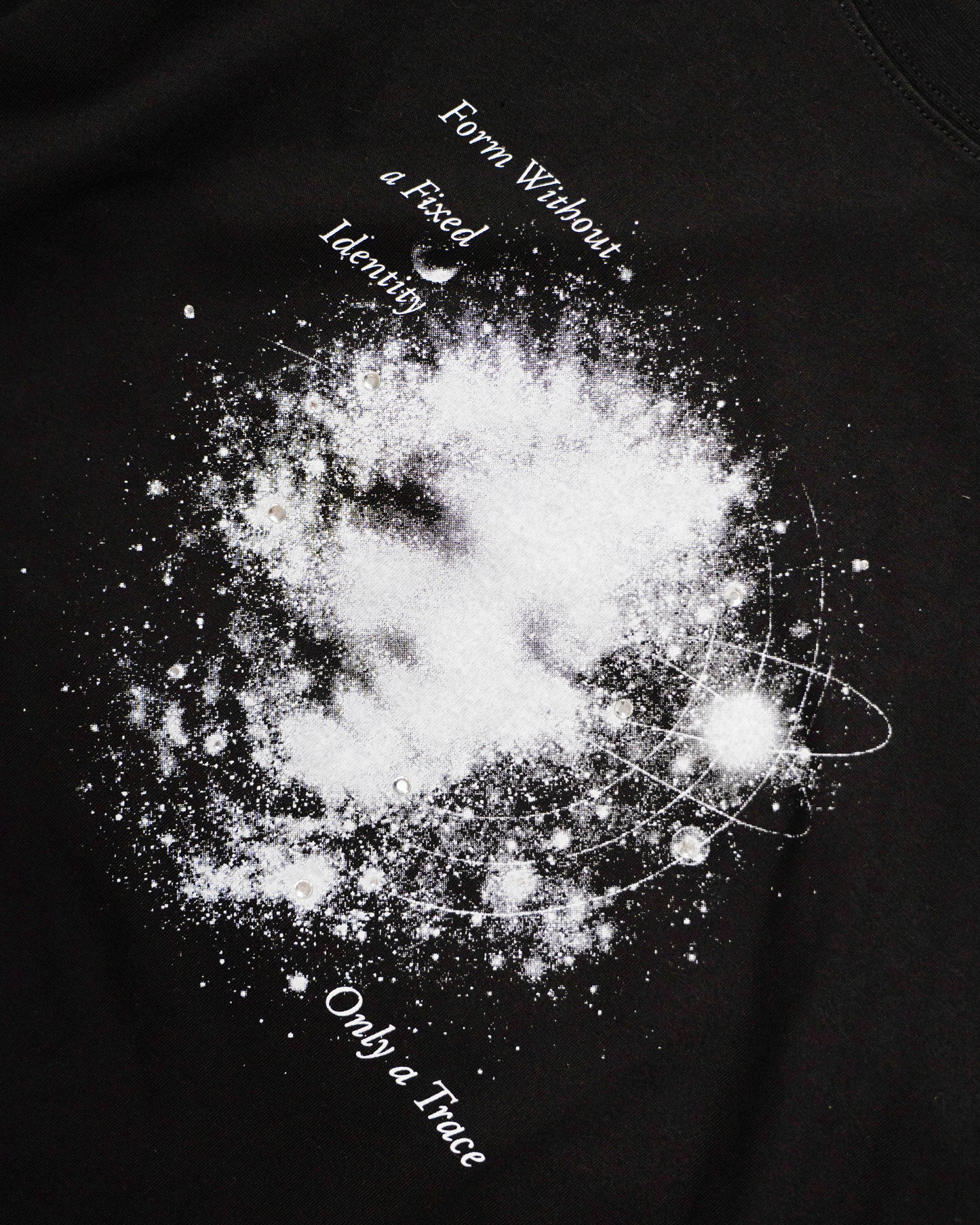 GRAPHIC SPACE RHINESTONE TEE