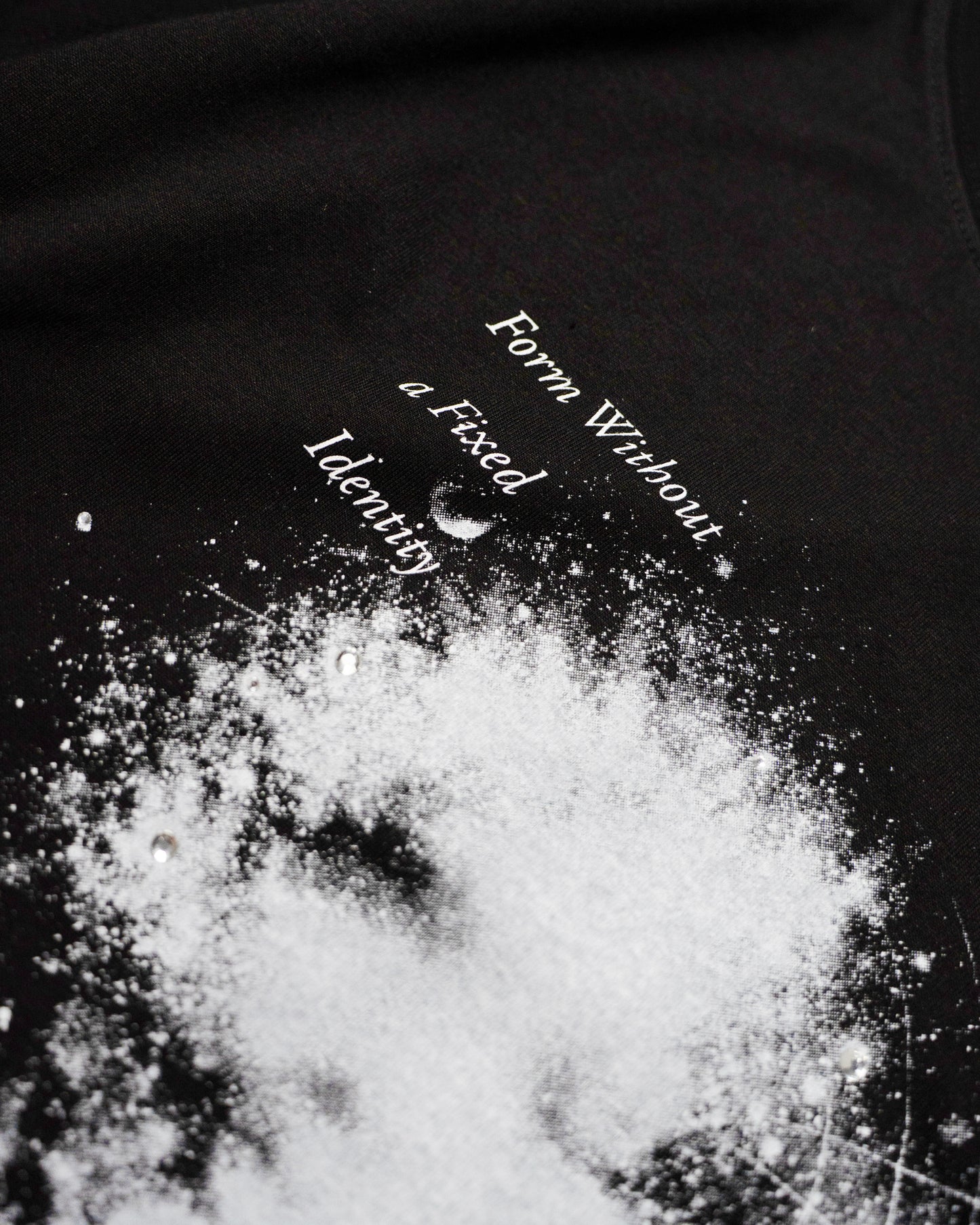 GRAPHIC SPACE RHINESTONE TEE