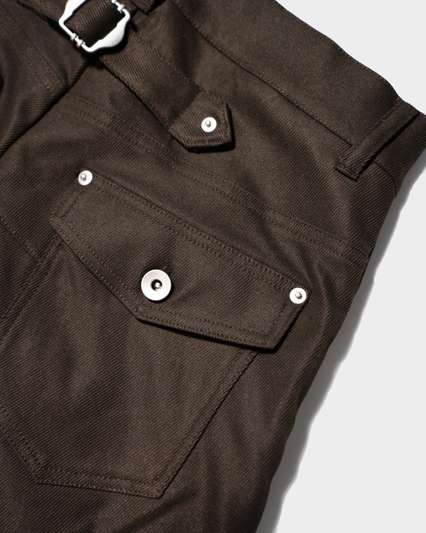 PRESSED POLYESTER FLARE SLACKS