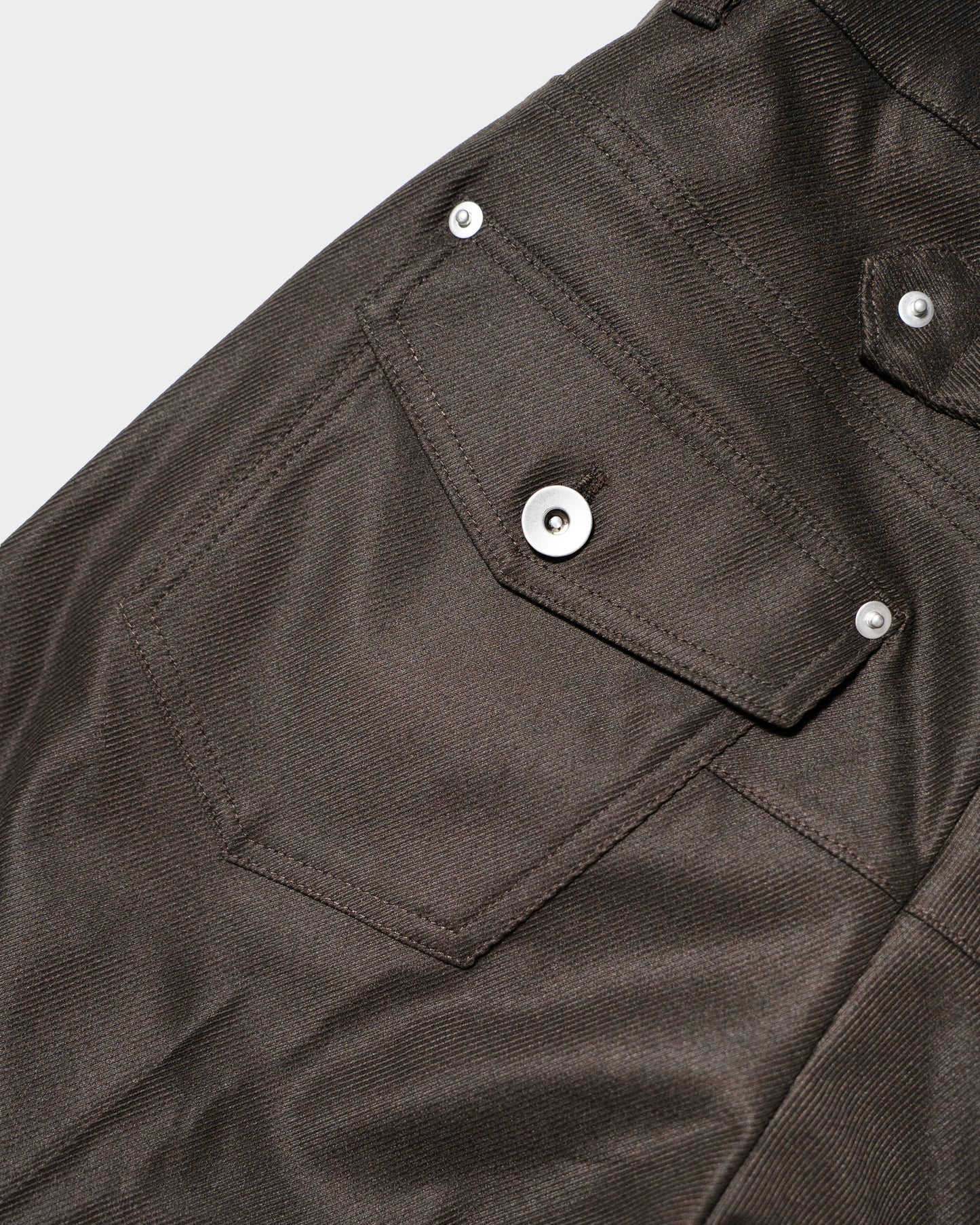 PRESSED POLYESTER FLARE SLACKS