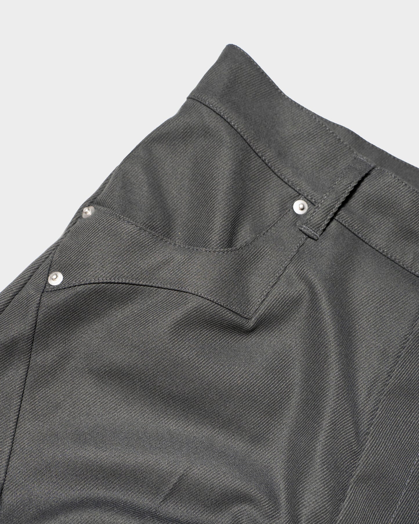PRESSED POLYESTER FLARE SLACKS