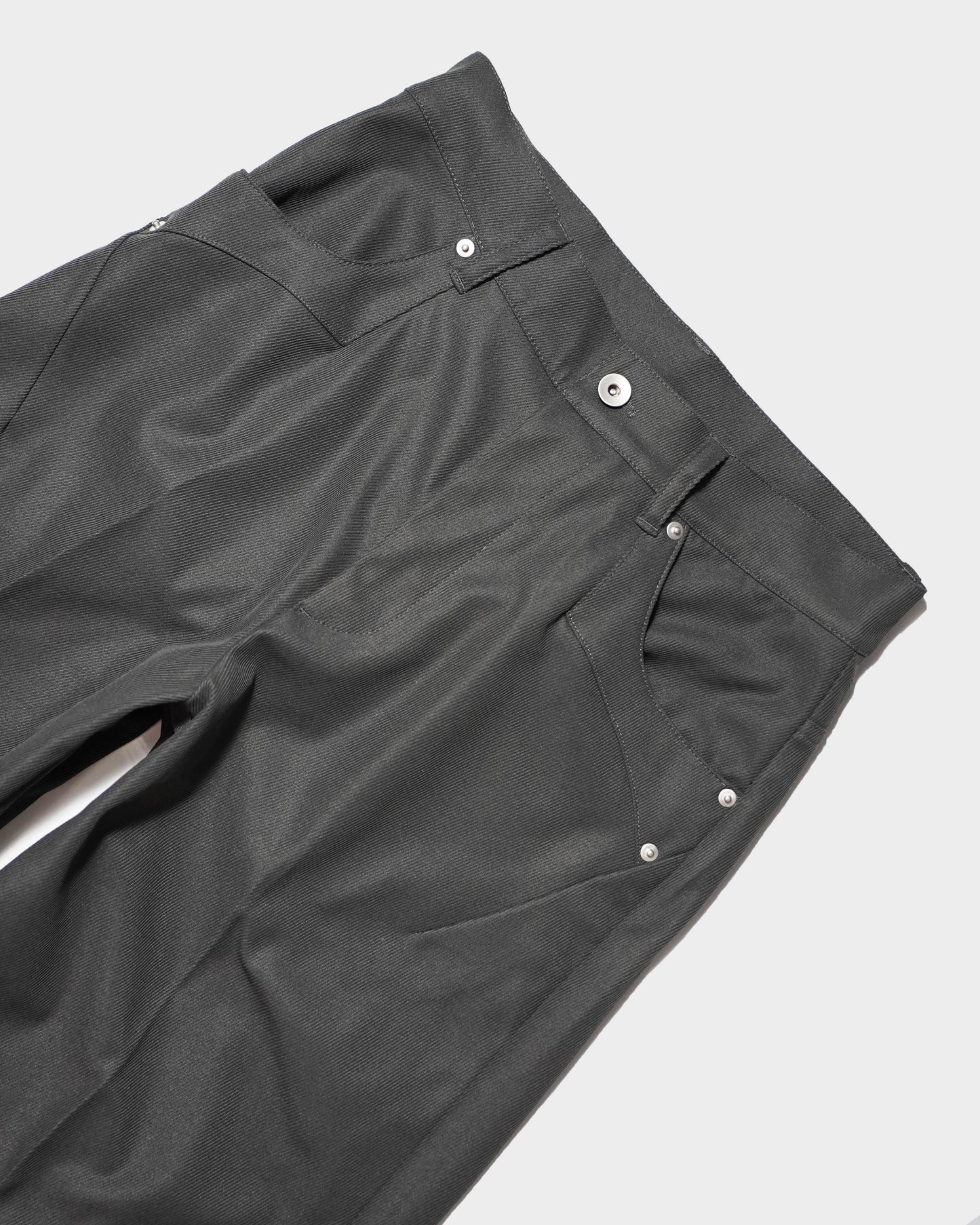 PRESSED POLYESTER FLARE SLACKS