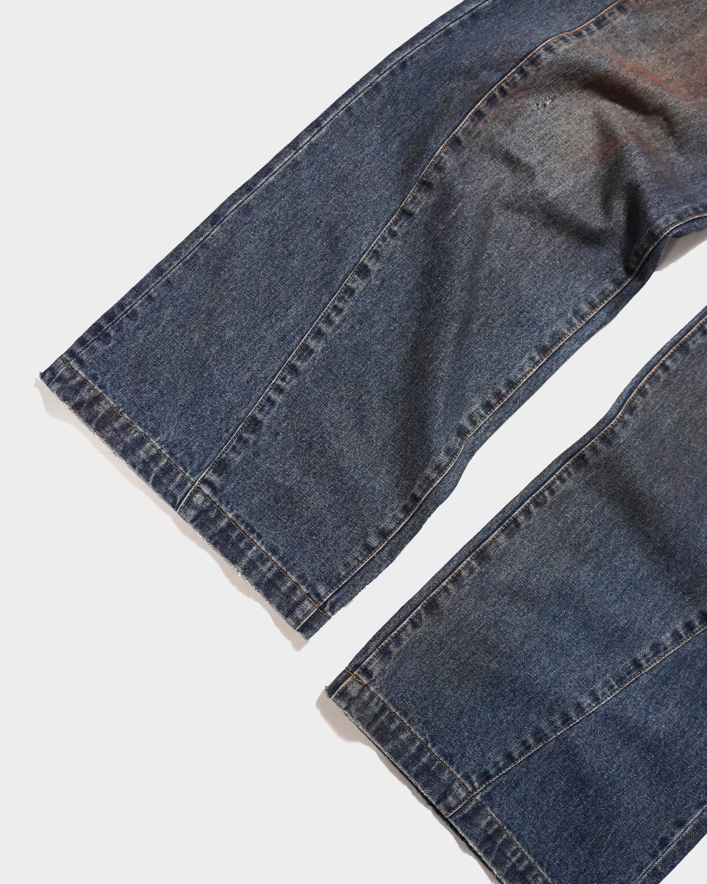 SIDE SEAM SEMI-FLARE SLUB JEANS