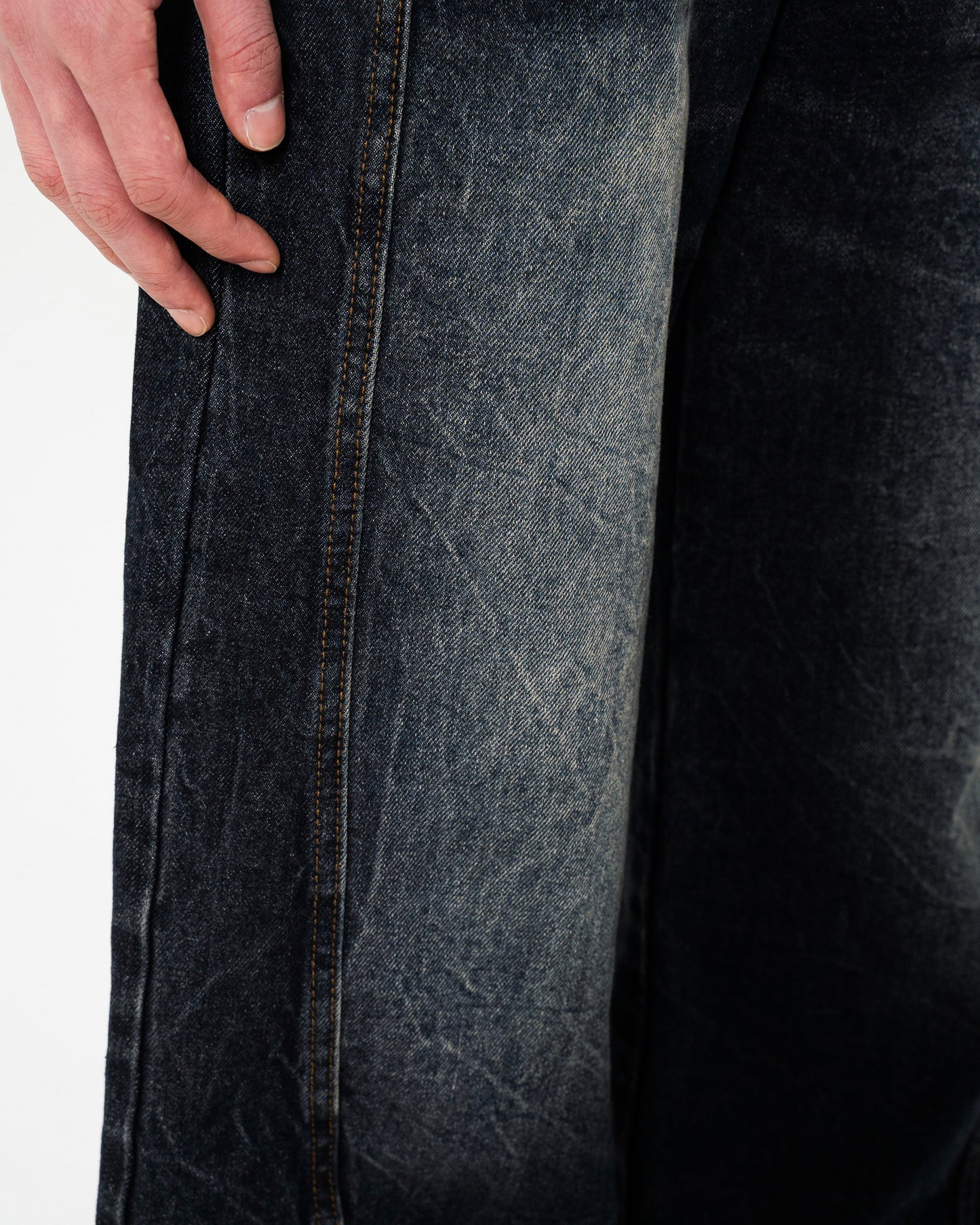 CRUSH FADE SIDE SEEM BOOTS CUT JEANS