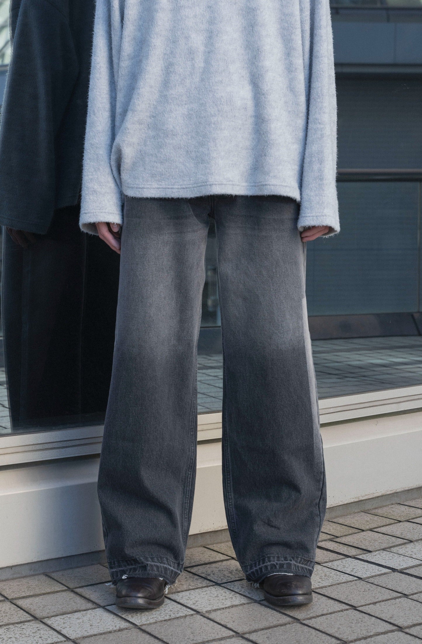 fade blast semi-baggy denim