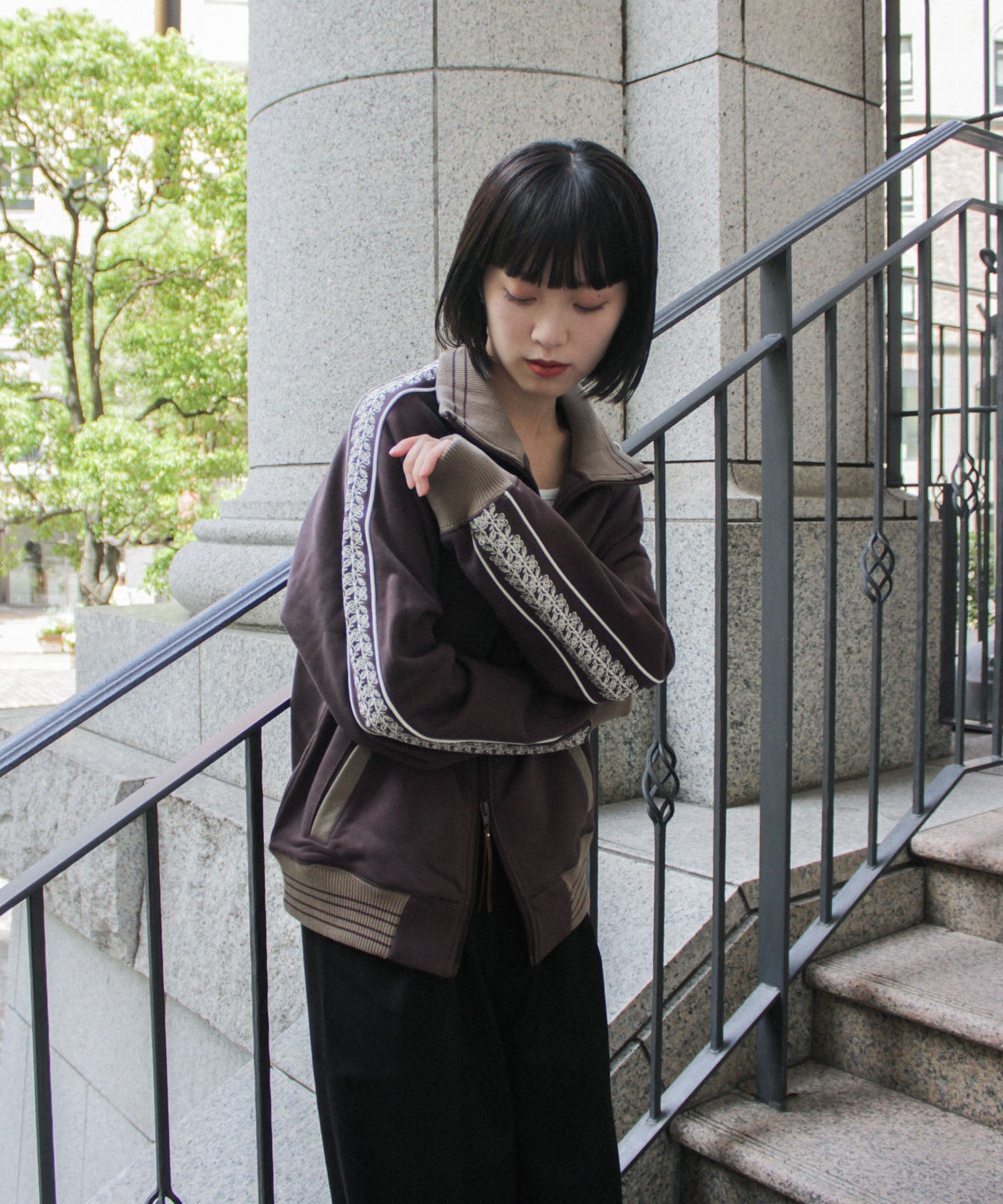 Camphor wood フラワー刺繍トラックジャケット flower embroidery line track jacket – CAMPHOR WOOD