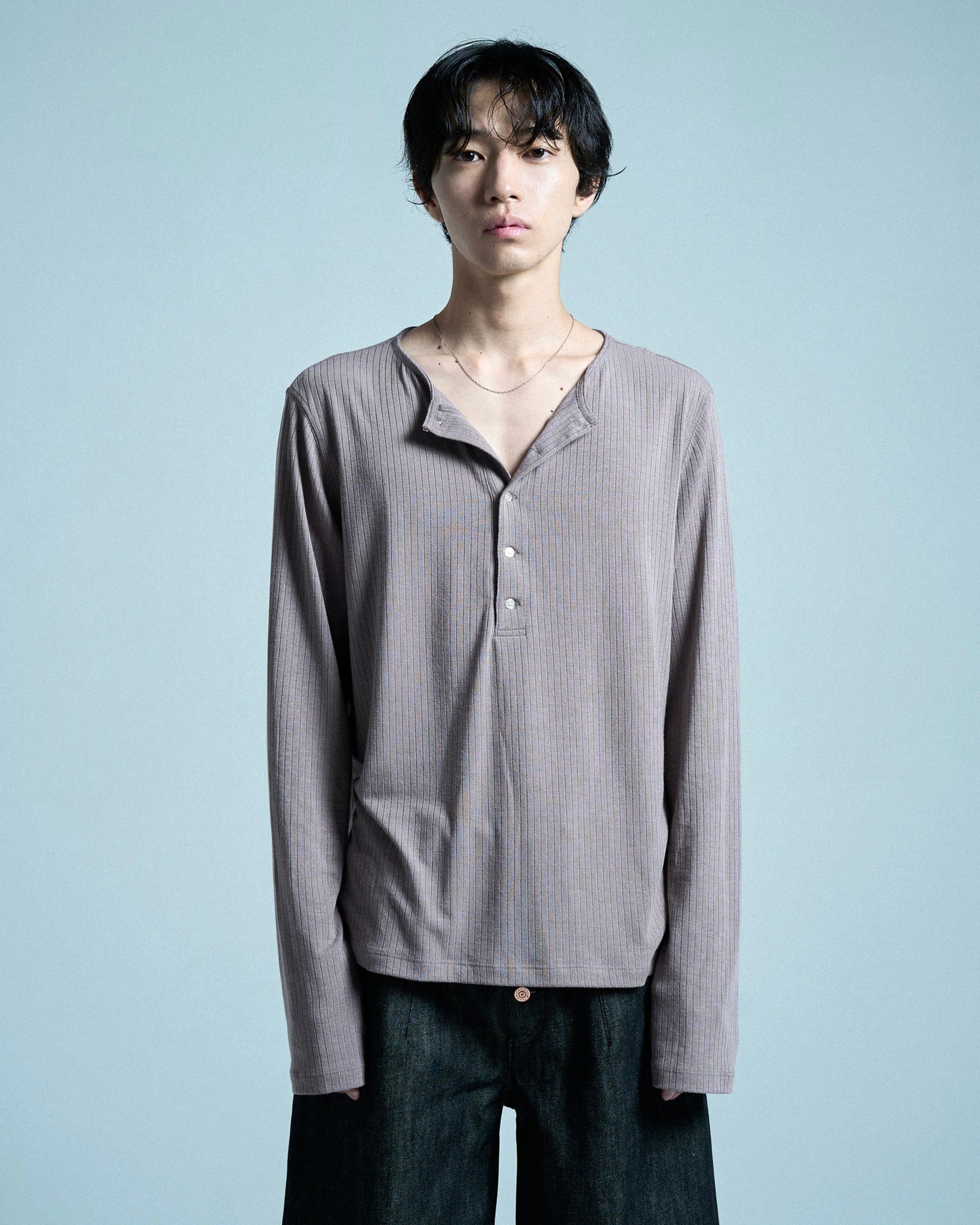 RIB HENLEY NECK L/S TEE