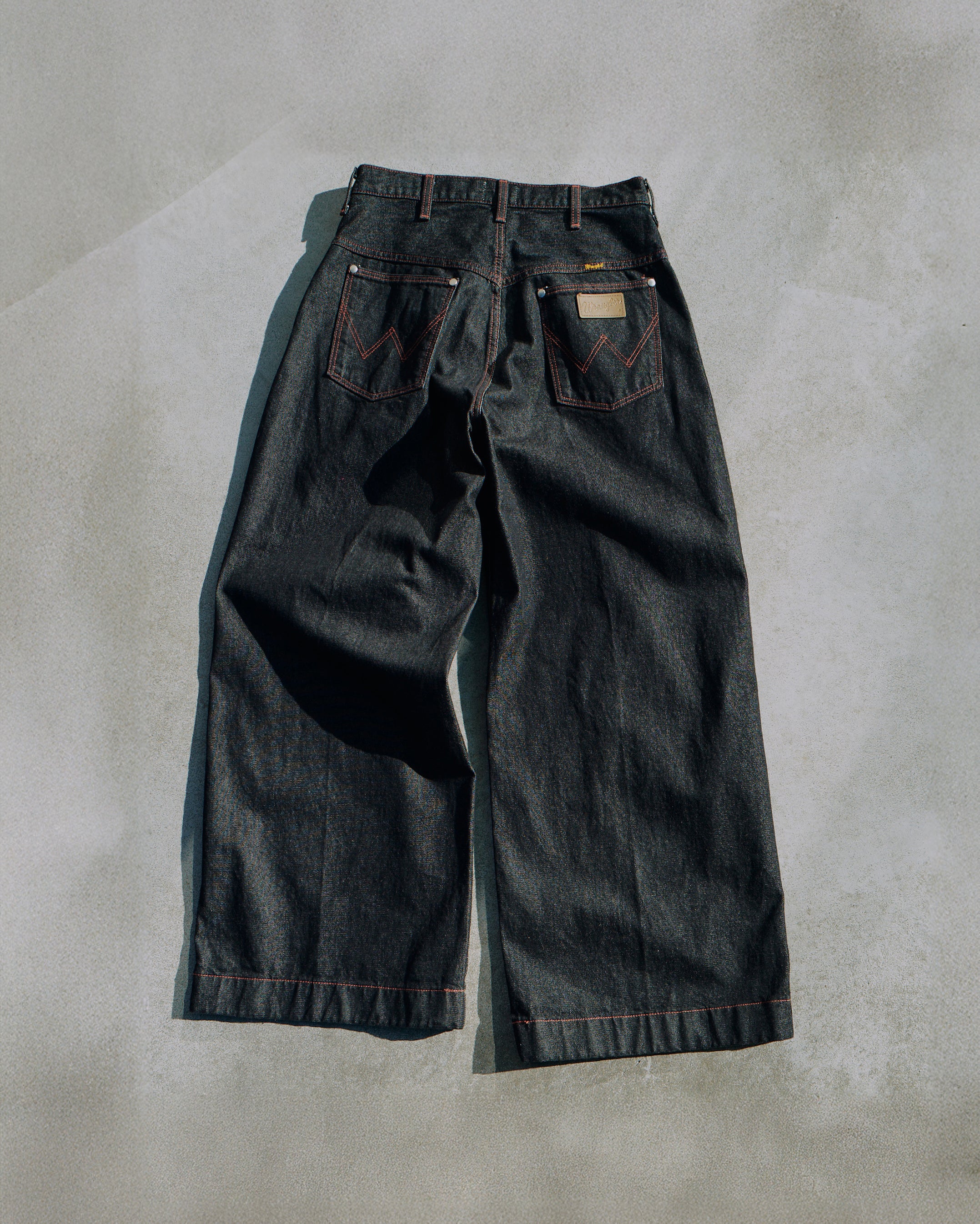 Wrangler × CamphorWood】 front zip 2tuck wide baggy flare broken