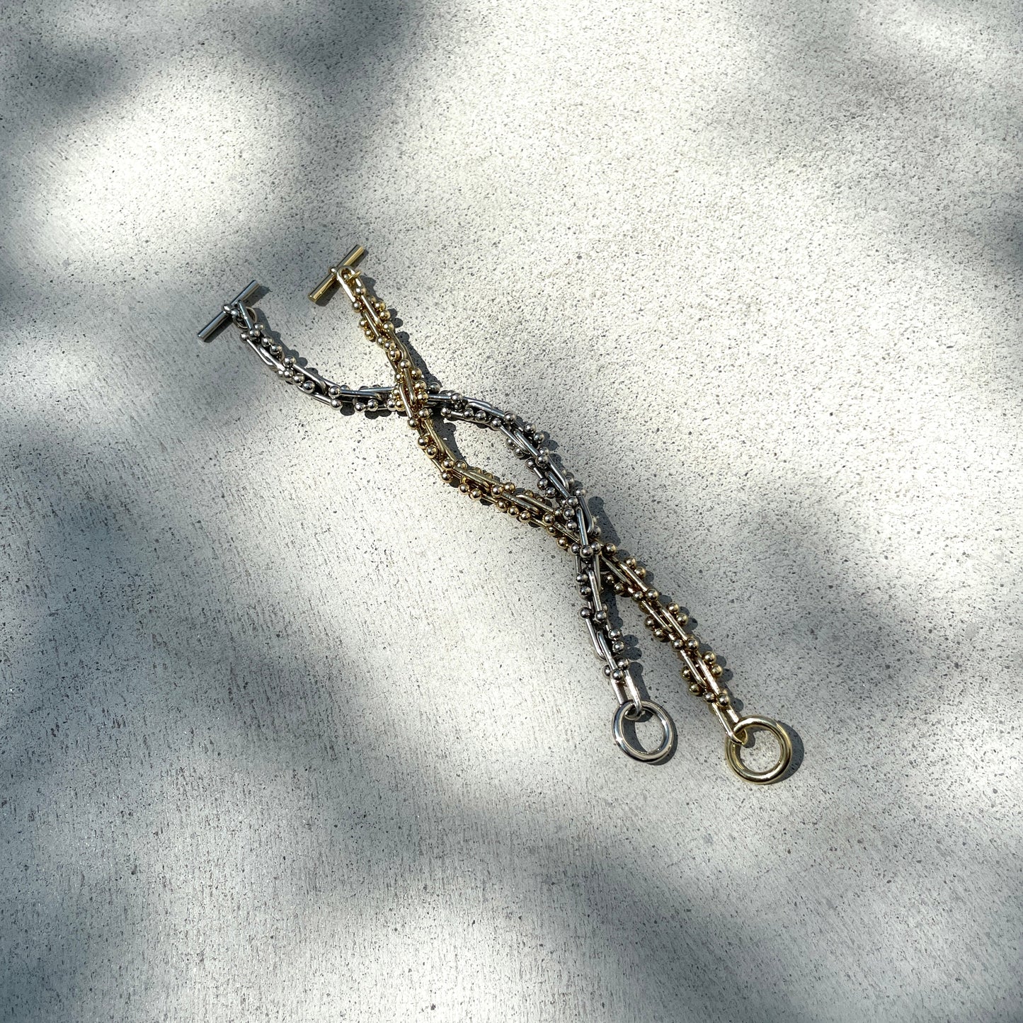 ball binding bracelet